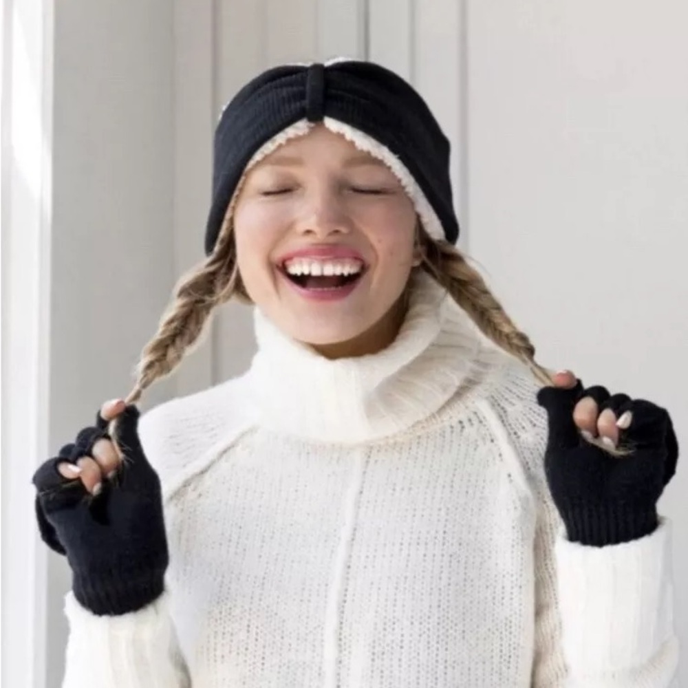 **NWT** Bearpaw Bundle Supersoft Faux Fleece Black Headband + Convertible Gloves